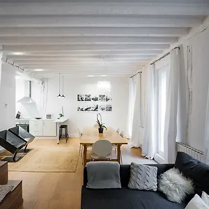 https://apartamento-minimalista-en-el-corazon-de-bilbao.bilbaohotelsspain.com